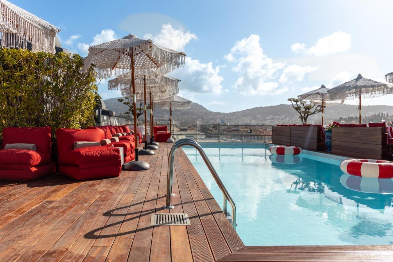 บอสโกโล นีซ โฮเทล แอนด์ สปา Hotel ภายนอก รูปภาพ The pool at the 12th floor