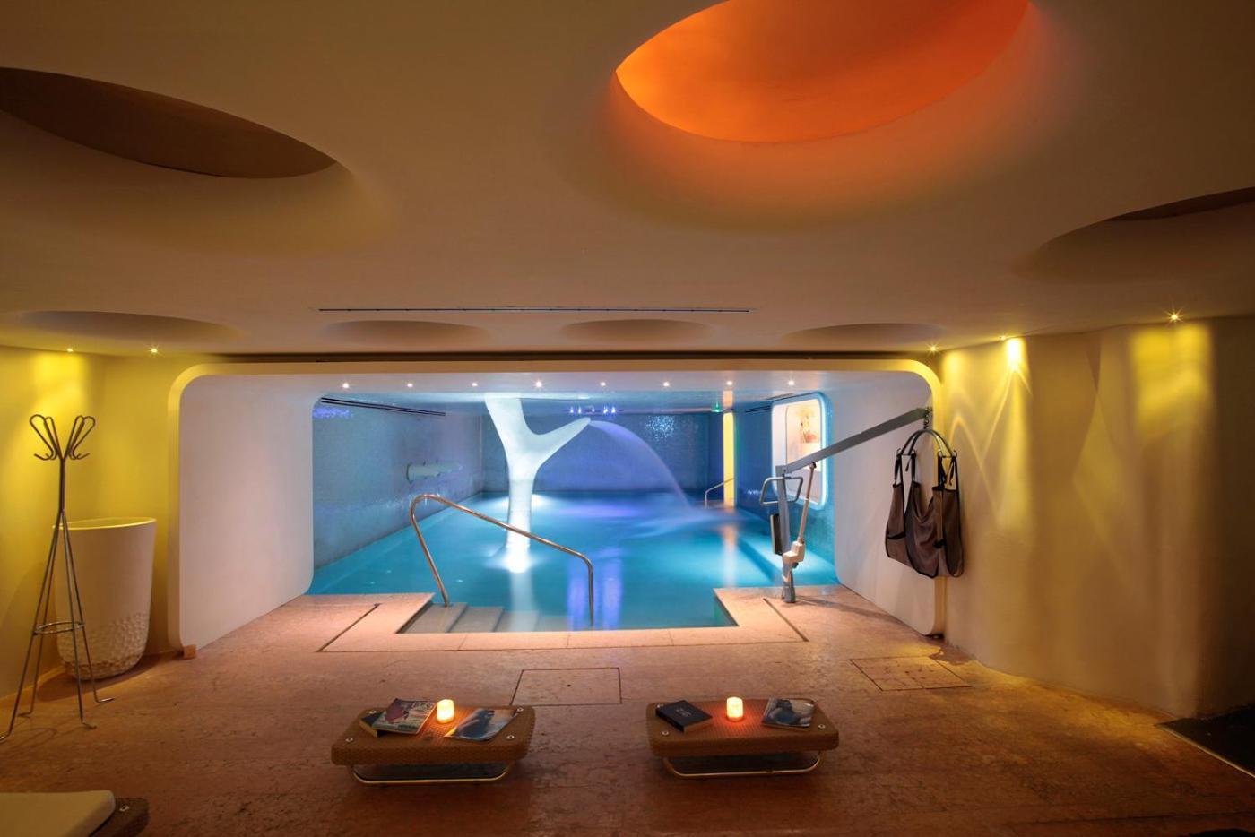บอสโกโล นีซ โฮเทล แอนด์ สปา Hotel ภายนอก รูปภาพ The spa at The Landmark