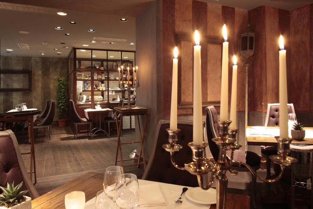 บอสโกโล นีซ โฮเทล แอนด์ สปา Hotel ภายนอก รูปภาพ Restaurant "Le Celler"